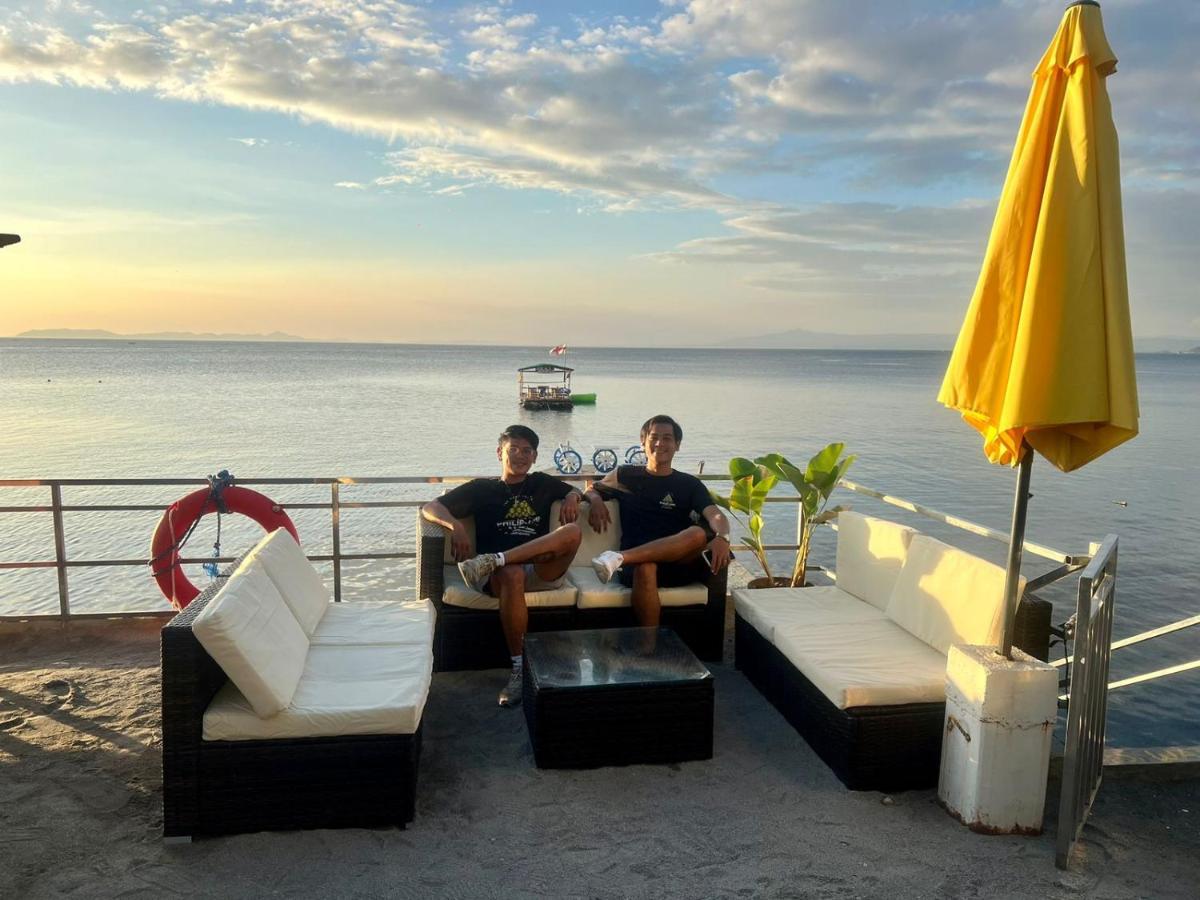 The Philip Ann Resort Мабини Екстериор снимка