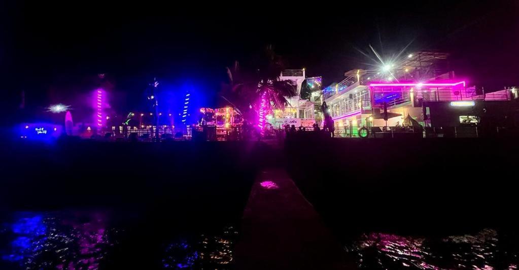 The Philip Ann Resort Мабини Екстериор снимка